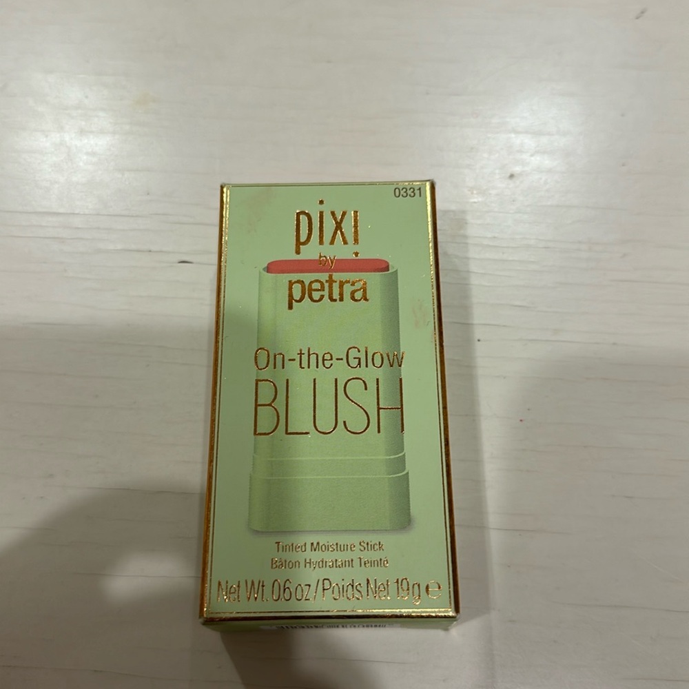 Pixi on the glow blush